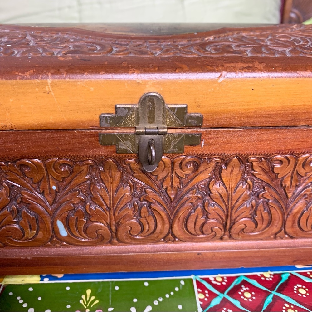 Cedar Mirrored Jewelry Box - Picture 6 of 11